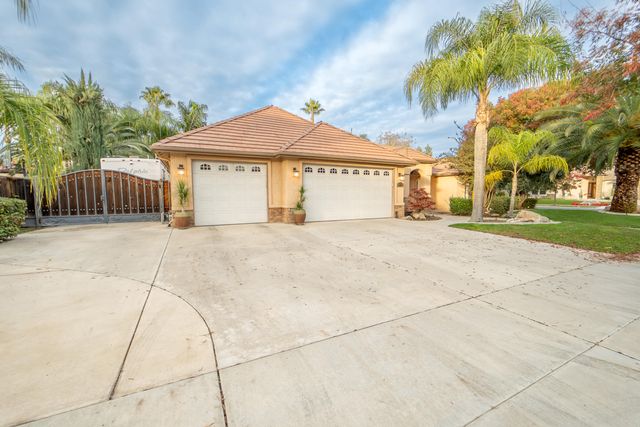 4608 W Addisyn Court, Visalia, CA 93291