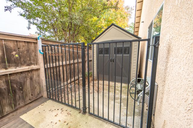 4608 W Addisyn Court, Visalia, CA 93291