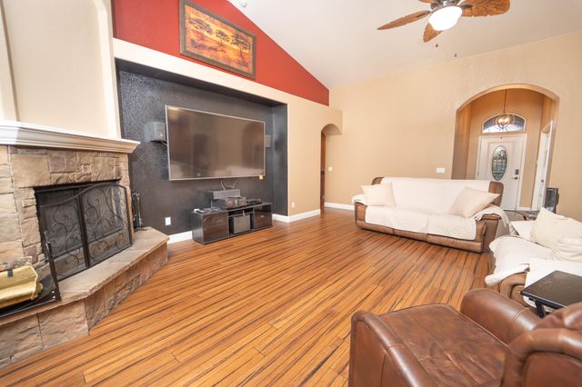 4608 W Addisyn Court, Visalia, CA 93291