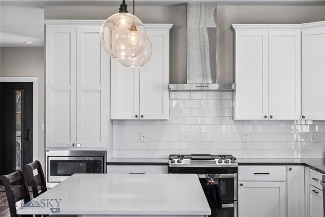 196 Arrow Peak Court, Bozeman, MT 59718