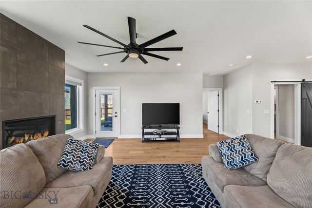 196 Arrow Peak Court, Bozeman, MT 59718