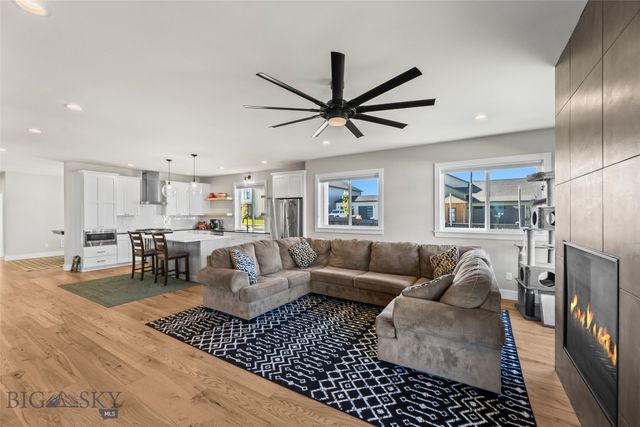 196 Arrow Peak Court, Bozeman, MT 59718