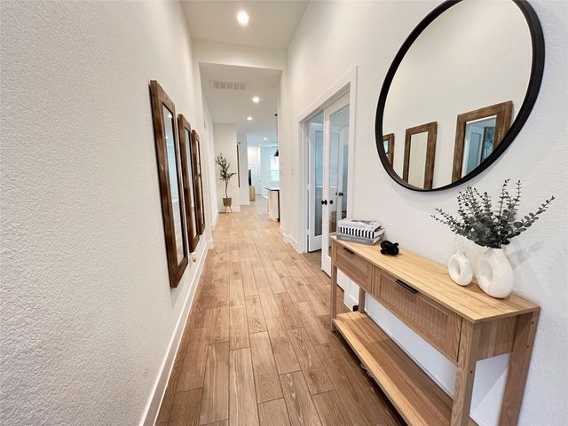 177 Hidden Peak Drive, Montgomery, TX 77316