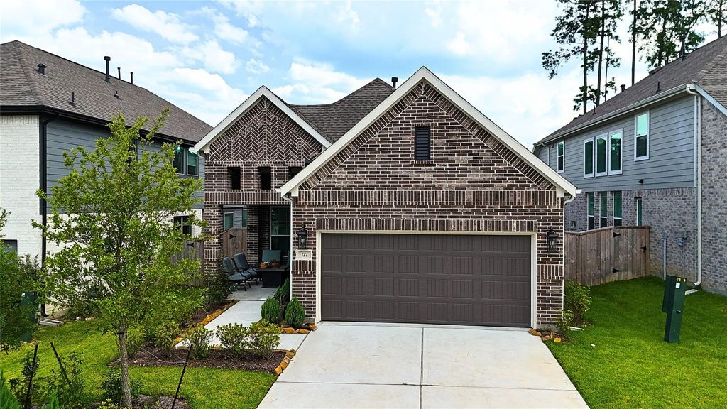 177 Hidden Peak Drive, Montgomery, TX 77316