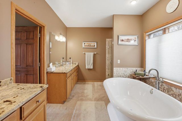 S47W23665 Frontier PASS, Waukesha, WI 53189