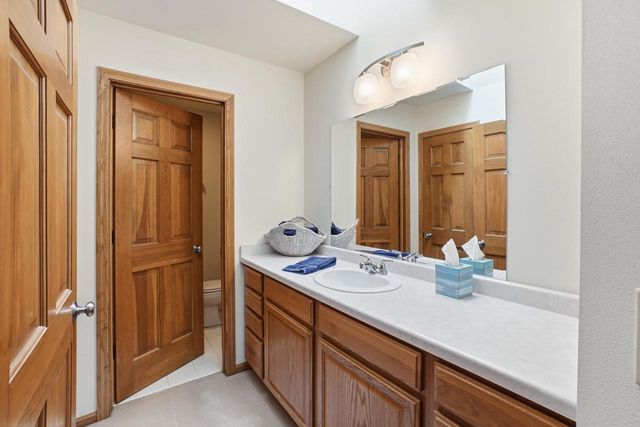 S47W23665 Frontier PASS, Waukesha, WI 53189