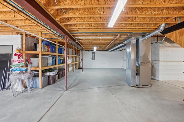 S47W23665 Frontier PASS, Waukesha, WI 53189