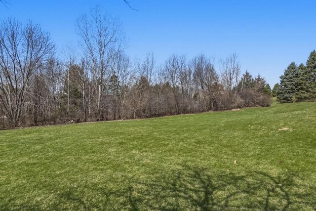 S47W23665 Frontier PASS, Waukesha, WI 53189