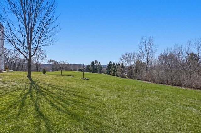 S47W23665 Frontier PASS, Waukesha, WI 53189