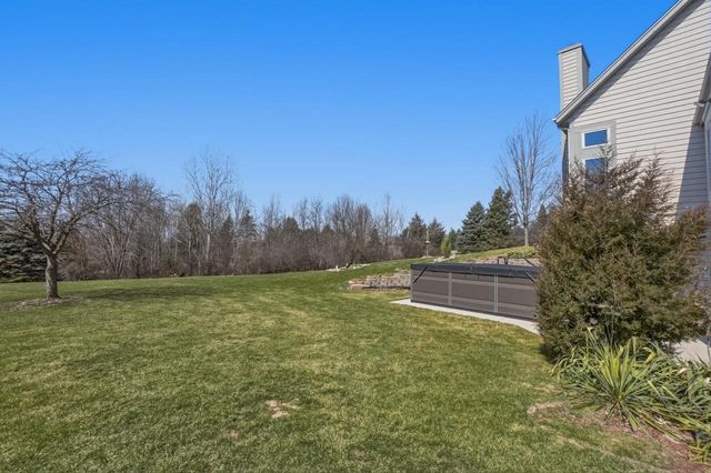 S47W23665 Frontier PASS, Waukesha, WI 53189