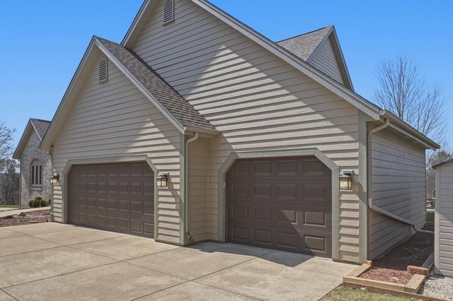 S47W23665 Frontier PASS, Waukesha, WI 53189