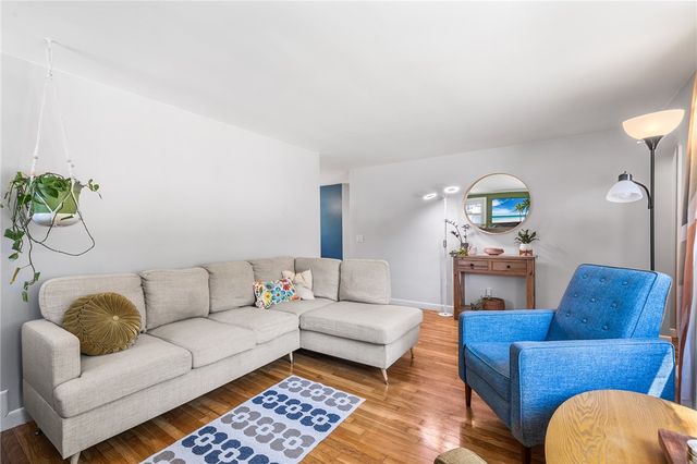 10 Craigie Street, North Providence, RI 02911