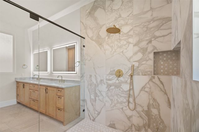 2416 Candlestick Drive, Granbury, TX 76049