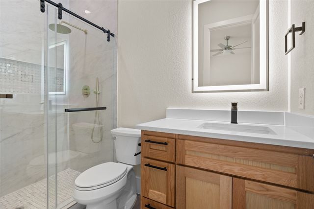 2416 Candlestick Drive, Granbury, TX 76049