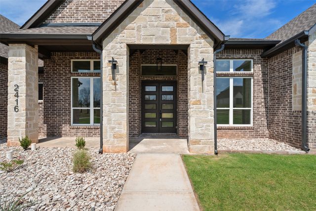 2416 Candlestick Drive, Granbury, TX 76049