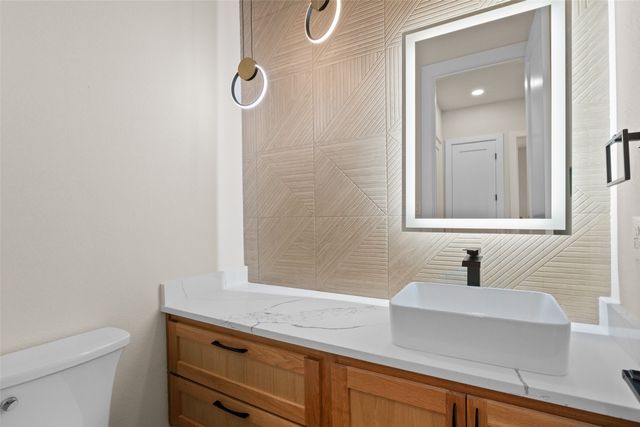 2416 Candlestick Drive, Granbury, TX 76049