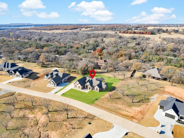 2416 Candlestick Drive, Granbury, TX 76049