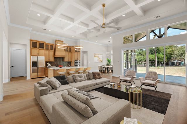 2416 Candlestick Drive, Granbury, TX 76049