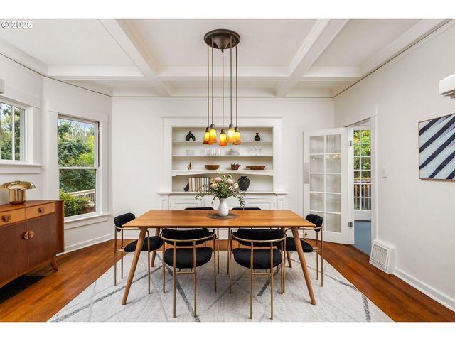2307 Ne 42ND Ave, Portland, OR 97213