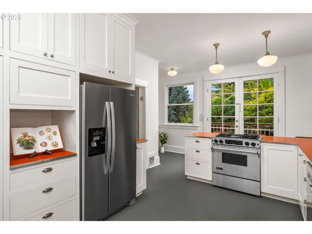 2307 Ne 42ND Ave, Portland, OR 97213