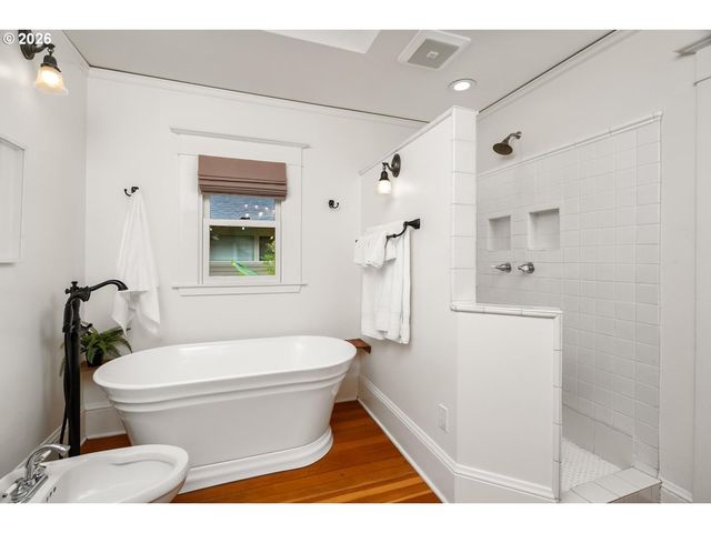 2307 Ne 42ND Ave, Portland, OR 97213