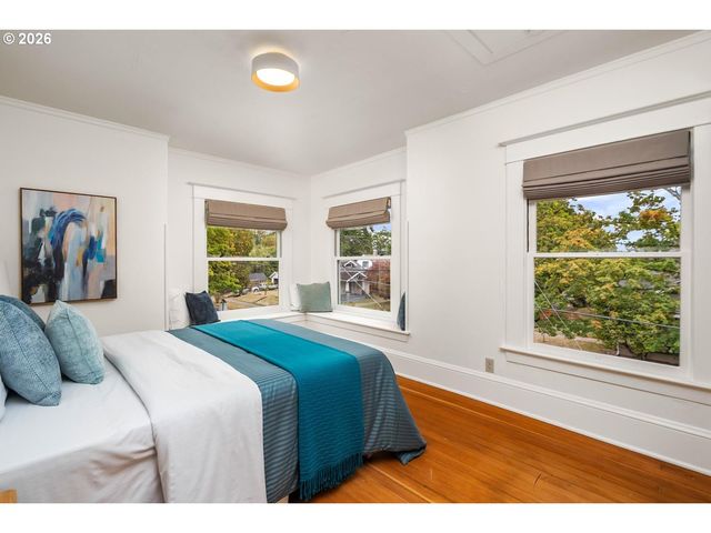 2307 Ne 42ND Ave, Portland, OR 97213