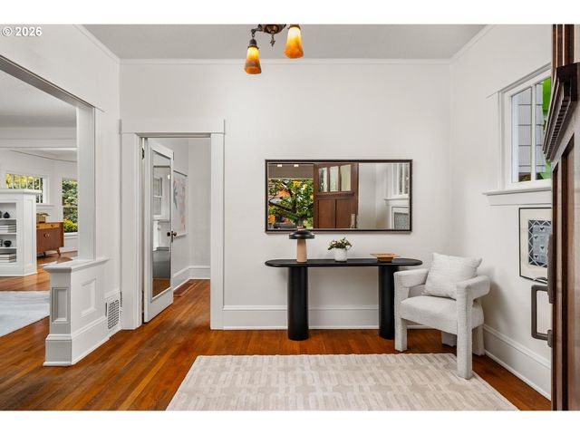 2307 Ne 42ND Ave, Portland, OR 97213