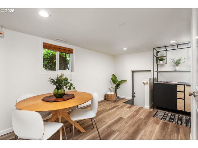 2307 Ne 42ND Ave, Portland, OR 97213