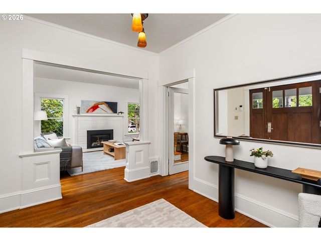 2307 Ne 42ND Ave, Portland, OR 97213
