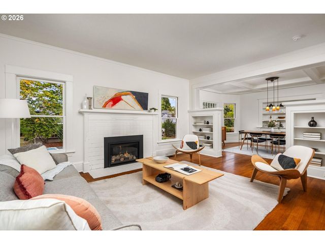 2307 Ne 42ND Ave, Portland, OR 97213