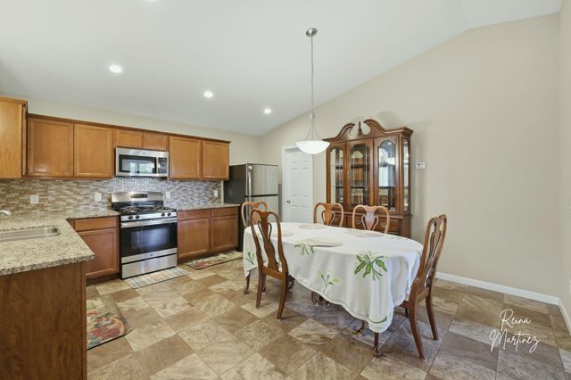 1037 Sunfield Drive, Holland, MI 49424