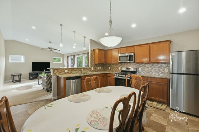 1037 Sunfield Drive, Holland, MI 49424