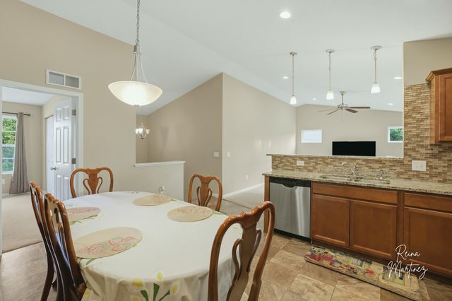 1037 Sunfield Drive, Holland, MI 49424
