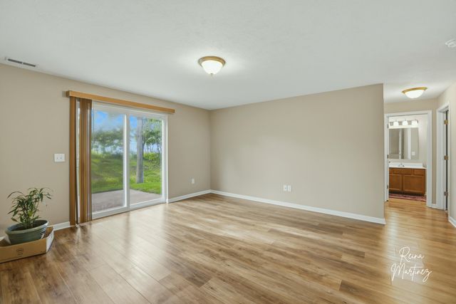 1037 Sunfield Drive, Holland, MI 49424