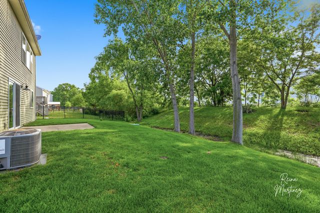 1037 Sunfield Drive, Holland, MI 49424