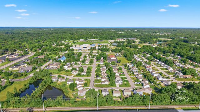 1037 Sunfield Drive, Holland, MI 49424