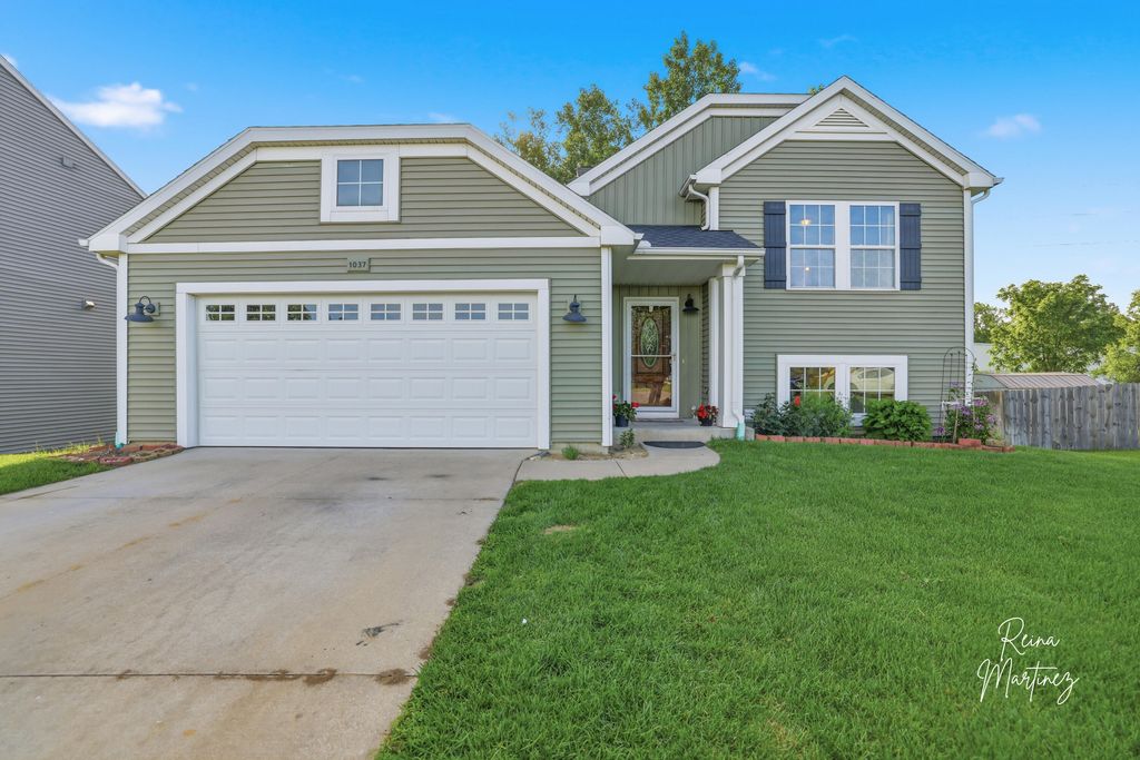 1037 Sunfield Drive, Holland, MI 49424