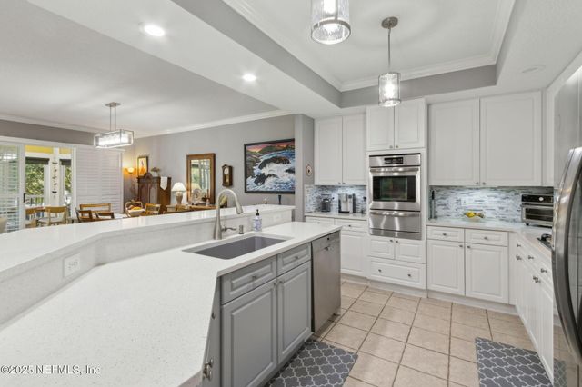 145 N CHAMPIONS Way 112, St. Augustine, FL 32092