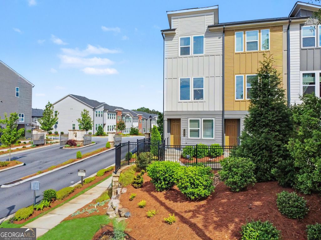 1569 Layton Lane NW, Atlanta, GA 30318