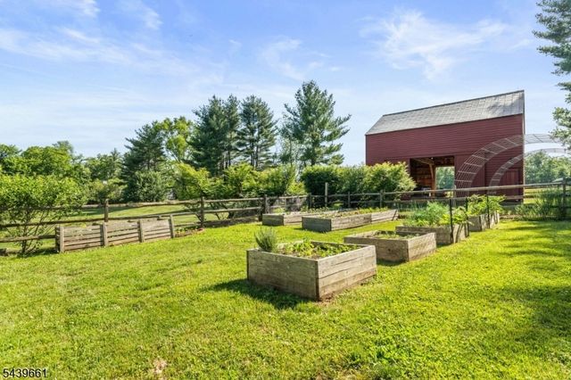 29 Bedens Brook Rd, Montgomery Twp., NJ 08558