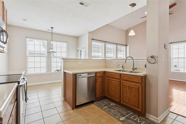 4405 Silver Fox LN, Williamsburg, VA 23188