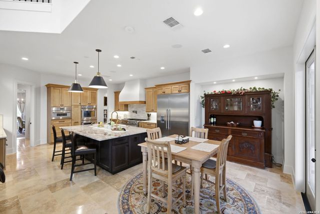 179 HORSESHOE BND, Boerne, TX 78006