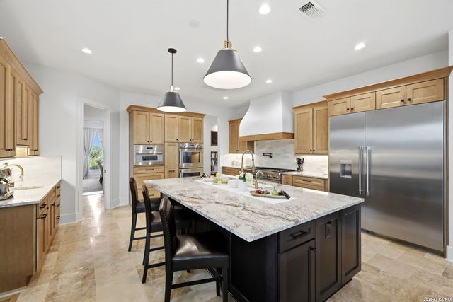 179 HORSESHOE BND, Boerne, TX 78006