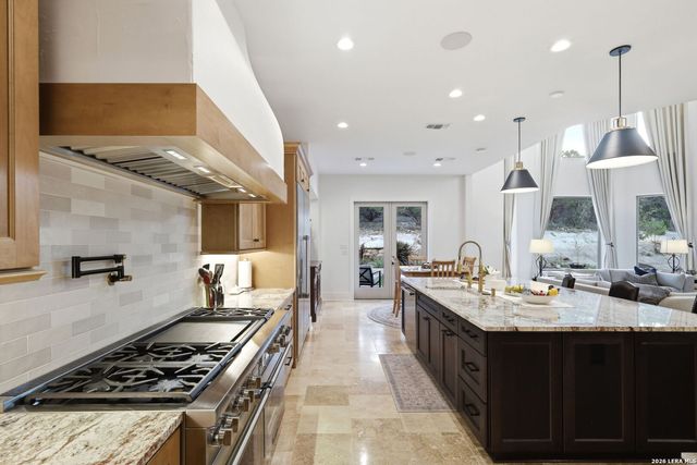 179 HORSESHOE BND, Boerne, TX 78006