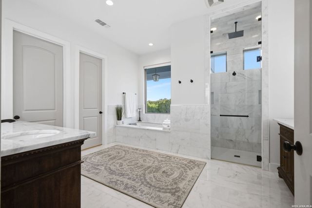 179 HORSESHOE BND, Boerne, TX 78006