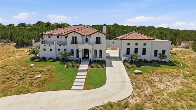179 HORSESHOE BND, Boerne, TX 78006