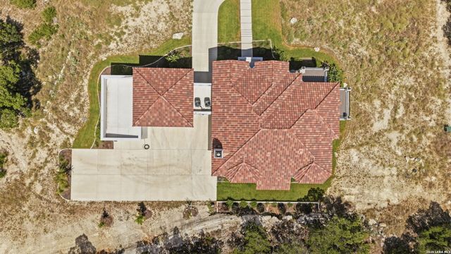 179 HORSESHOE BND, Boerne, TX 78006
