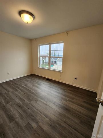 628 Vista Conn Drive, Unincorporated, MO 63125