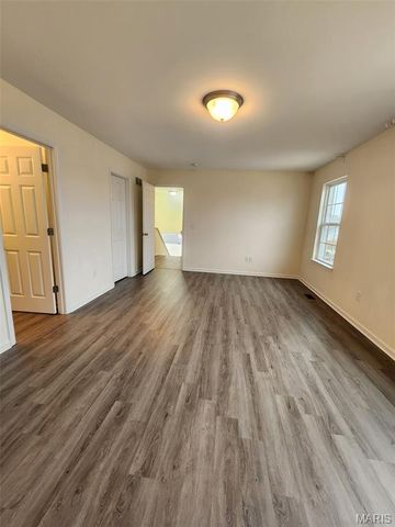 628 Vista Conn Drive, Unincorporated, MO 63125