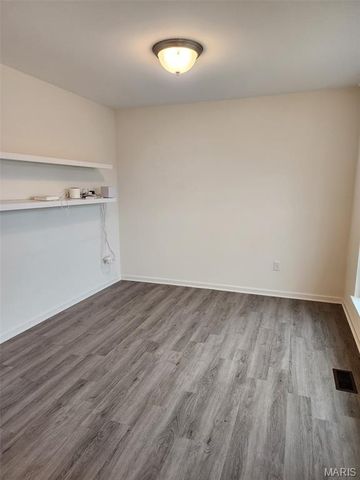 628 Vista Conn Drive, Unincorporated, MO 63125